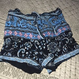 Loft Floral Shorts Elastic Waist 3” inseam